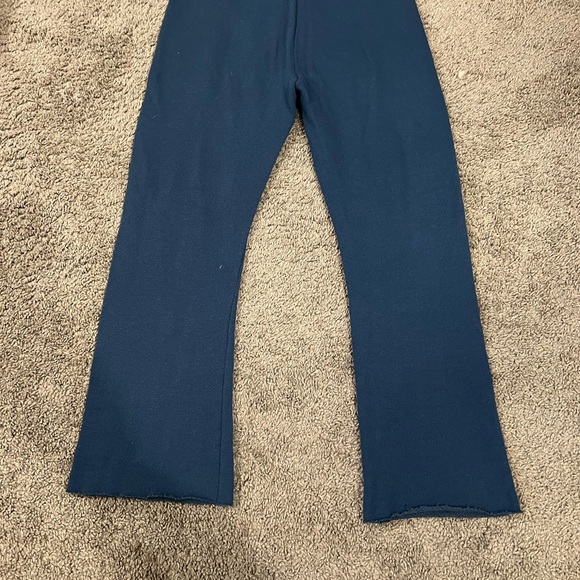 FP MOVEMENT - Picture 3 of 3